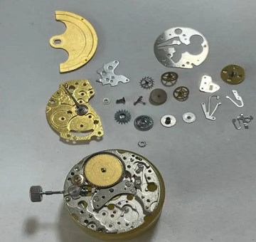 爱彼手表机芯保养